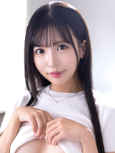 小那海あやの顔写真