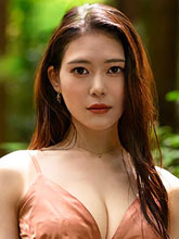 涼菜波美の顔写真