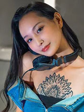 選元らなの顔写真