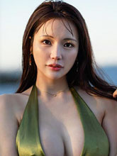 華宮椎奈の顔写真