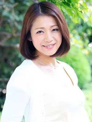 友田真希