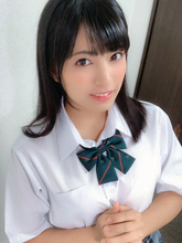 根尾あかりの顔写真