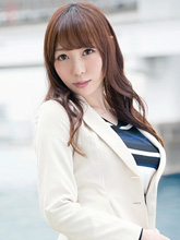 本多由奈の顔写真