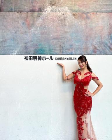 小早川怜子の10月8日のインスタグラム画像